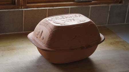 Brown Clay Schlemmertopf Dish